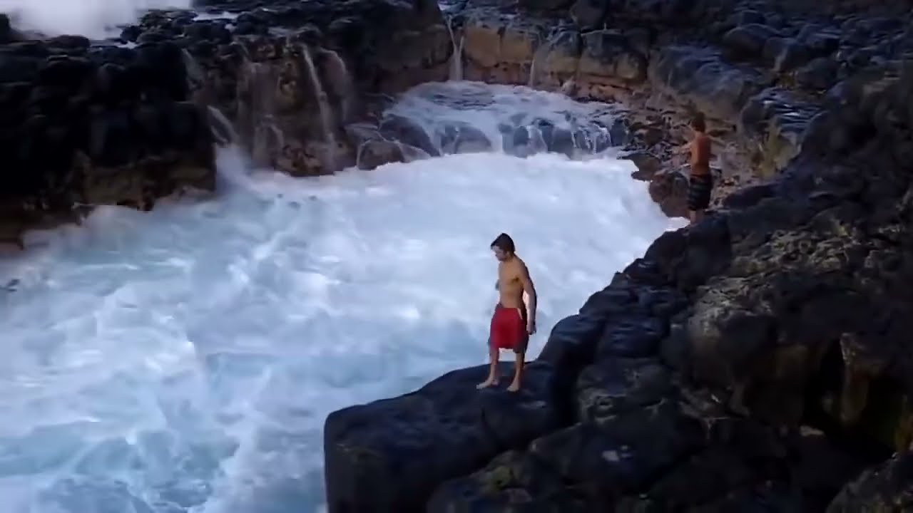 Lake of Death: Most Dangerous Swimming Spot? (Extreme Survival Challenge!) 