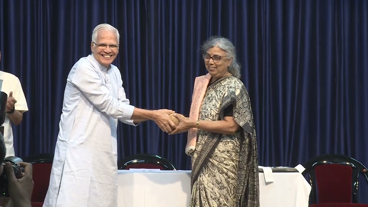 विशेष व्याख्यान - मा. श्रीमती अरुणाताई ढेरे - भगवान् श्रीकृष्णांच्या जीवनातील स्त्री व्यक्तिरेखा