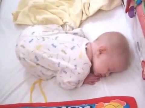 funny-baby---funny-baby-videos---baby-wake-up