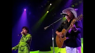 Video thumbnail of "É mentira dela - Teodoro & Sampaio - Ao vivo convida (Redux)"