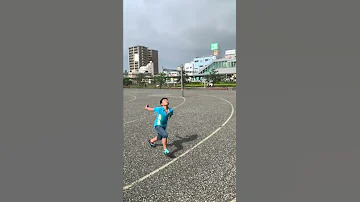 バレーボール 小学5年生だけど ジャンプサーブを極めるぞー 朝練 ソロ練習沢山やって ハイキューみたいなカッコいいサーブをビシバシ決めるような選手になるぜ ちびっ子だけど小さな巨人になる 
