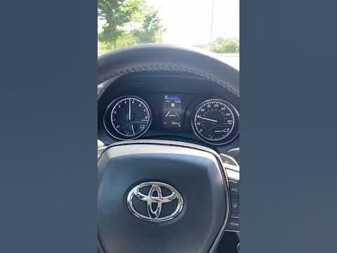 2021 Toyota Camry SE 0-60 - YouTube