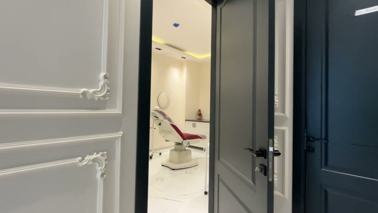 Clinic Tour Explore our personalized patient rooms in this exclusive video tour! 