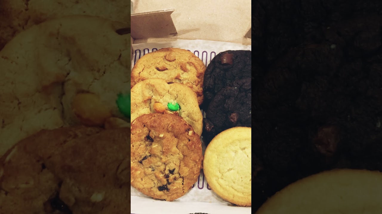 Insomnia Cookies San Diego the best cookies on Pacific Beach