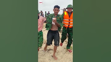 Hai tàu cá TP.HCM gặp nạn khi trú bão ở Quảng Trị