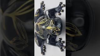 This Resin Frog Is Absolutely Stunning #crafts #froggyfriday