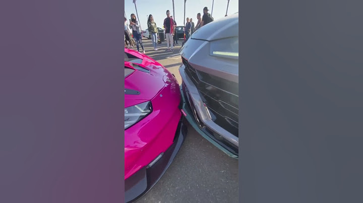 Lamborghini aventador kissing lamborghini urus#shorts#lamborghini#car #kiss #kissing #kissing_status