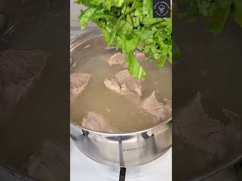 Щавелевый суп. Весенний, ароматный и очень вкусный.