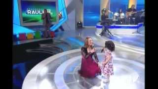Video thumbnail of "Milena e sua mãe Ana Cristina - Eu e Você "Dia das Mães" Raul Gil 12/05/2012"