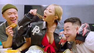 Download Lagu Unhinged Muk Bang with Jessi (제시) - What's Her Type? Biggest Pet Peeve? Korean Curse Word Lessons MP3