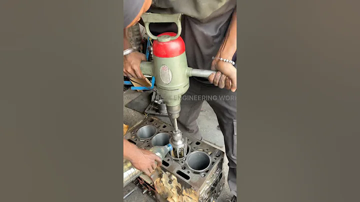 How to JCB sleeve cross polish #automobile #shortsfeed #clarence #repair #rust #machine #oil #volvo