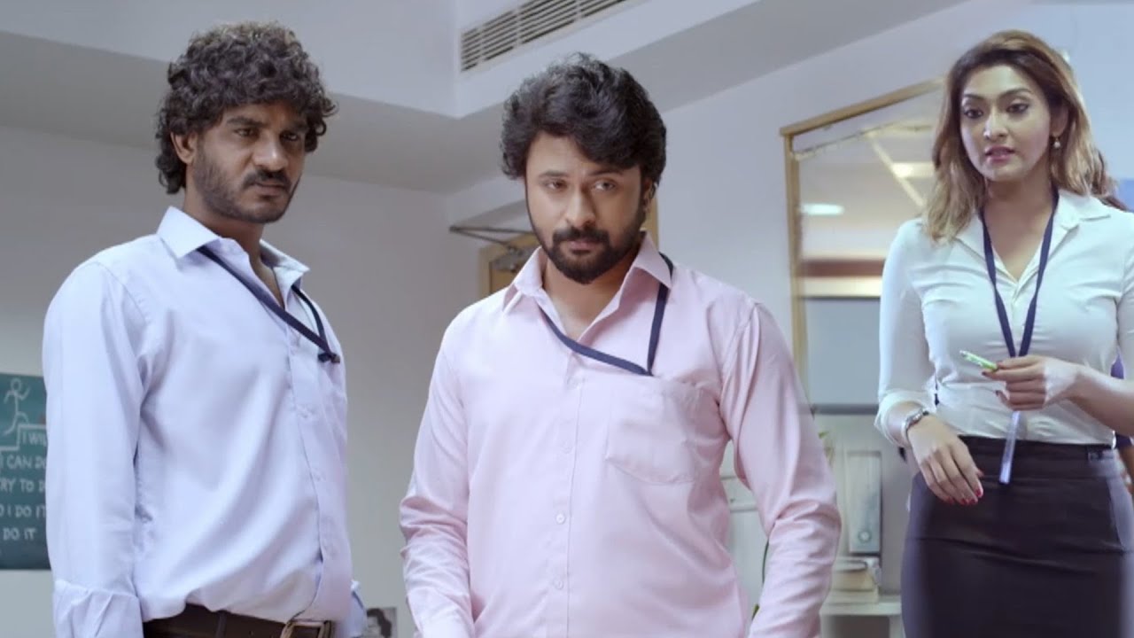 Foreigner kabhi time pe nahi aate | Hindi Movie | Bill Gates | Chikkanna, Priyanka Chincholi, Bank