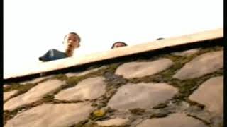 Sampoerna Hijau : Semut Dipukul