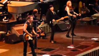 Bruce & Jessica Springsteen: Dancing In The Dark live Bercy Paris 2012