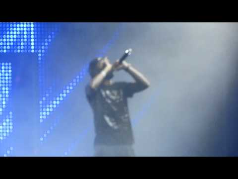 soprano---regarde-moi-live-@-lyon-halle-tony-garnier-13/05/2011