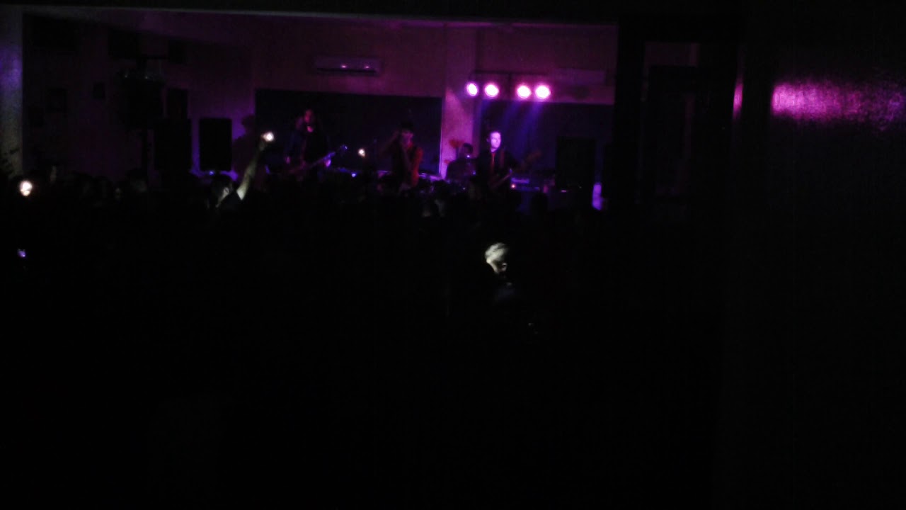 Boulevard Of Broken Dreams - Live cover by 4o' clock