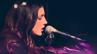 Birdy - "Skinny Love" live at Melbourne's Bakehouse