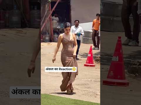 Urfi javed spotted she copies Ananya dress