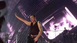 02. Depeche Mode - Cover Me (Live in Gelsenkirchen 04 07 2017 - incomplete, Dave close up)