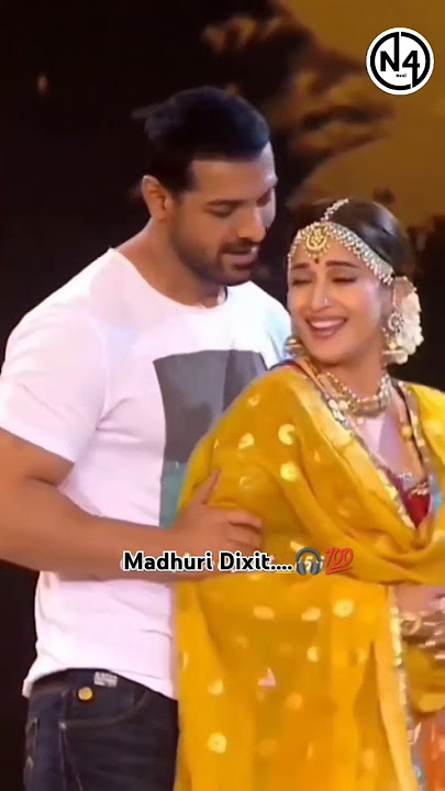 Dhak Dhak Karne Laga #bollywood #Song #madhuri Romance....💋💋💋❤️❤️❤️😍😍😍👏👏👏