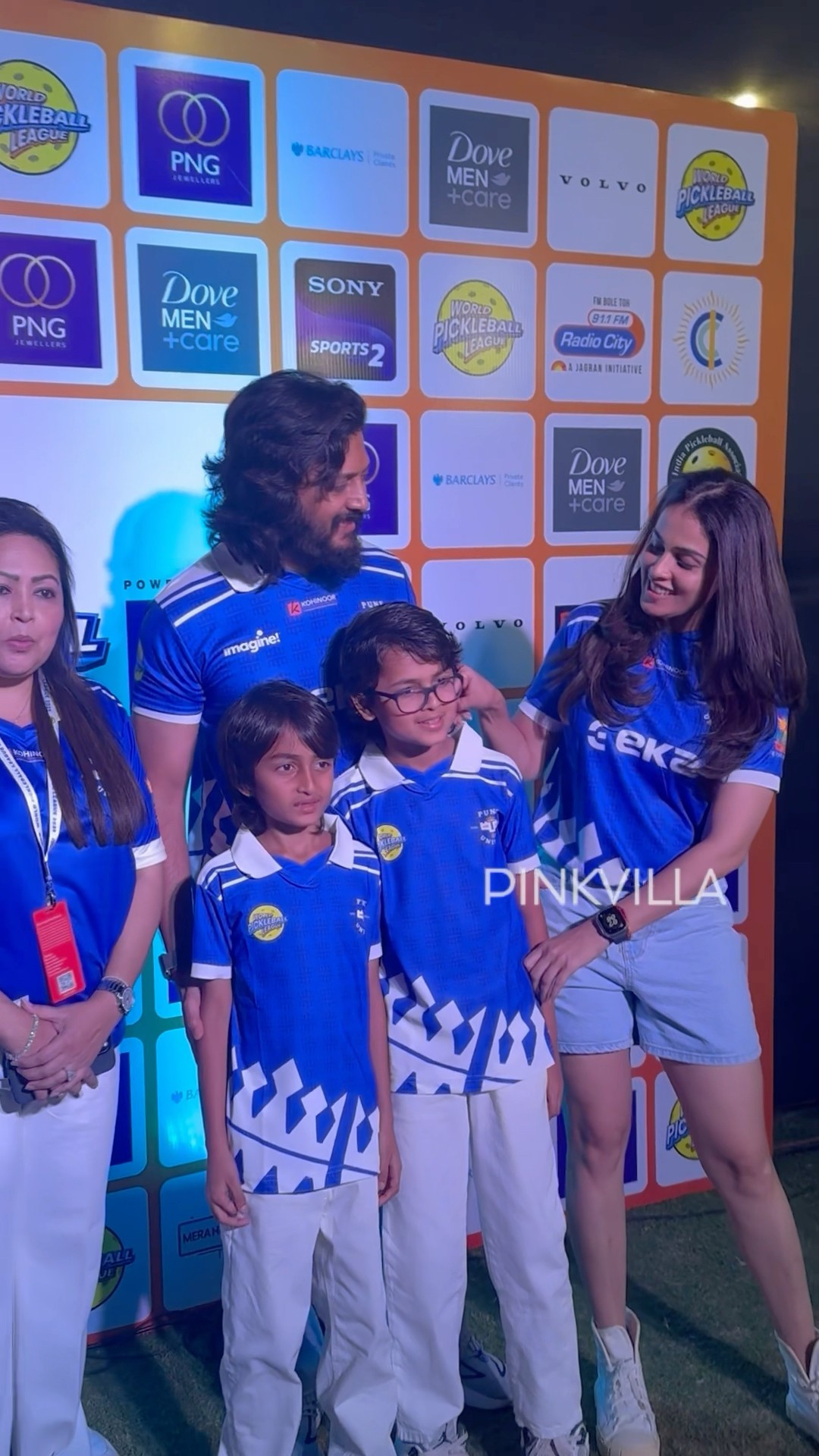 Riteish Deshmukh ADORES Genelia Deshmukh \u0026 their son’s MOMENT? | #shorts #bollywood #love #family
