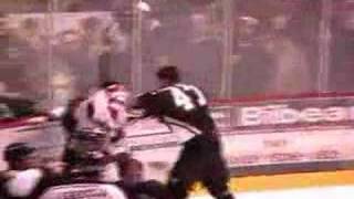 Sean Avery won't be punished by NHL for slashing Mike Komisarek