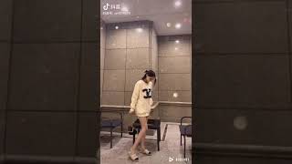 一只小耳朵
