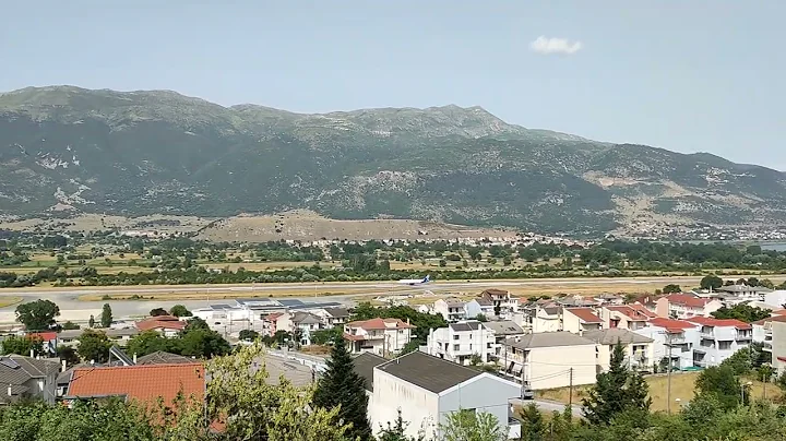 Aegean Airbus A320neo loud take off from Ioannina(Greece) with screaming engines!