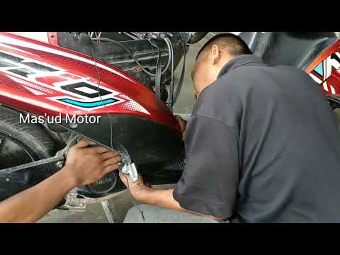 Alhamdulillah tayang lagi.. Kali ini kita belajar servis motor sendiri di rumah. Point service yang . 