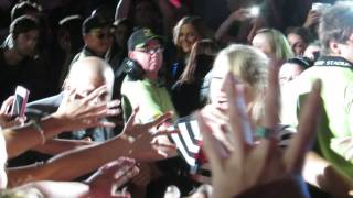 Taylor Swift walking through crowd- Red Tour- Brisbane, Australia