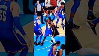 DAMIAN LILLARD WITH THE MEAN SPINOFF LAYUP OVER SGA!! 😱🤾‍♂️🔥#damianlillard #nba #layup #2k