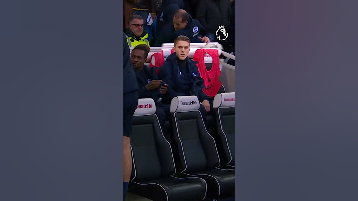 Viktor Gyokeres on the Brighton bench in 2019 😮