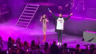 Jay Wheeler y su esposa Zhamira - Dicelo live en vivo 2023 Miami