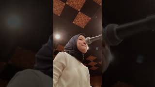 Download Lagu Mathashibnish ~ Nissa Sabyan. Masya Allah merdu banget suara nya 😍 MP3