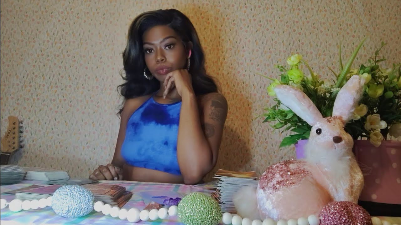 #capricorn ♑ #taurustarot ♉ #virgo ♍ #tarot How's your crush/future feeling? 💌🥰 #yt #love #healing 