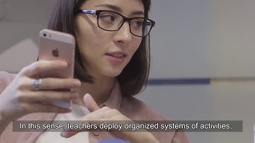 Mirroring learning ecologies of outstanding teachers to integrate ICTs in the classroom