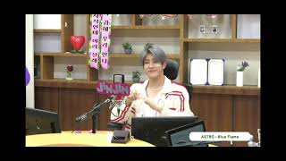 Download Lagu DJ JinJin playing Blue Flame while waiting on air❤ he is so adorable #jinjin #djjinjin MP3