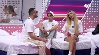 Po Ndihem E Prekur Brikena Diskuton Me Stenaldon Kam Në Familje...