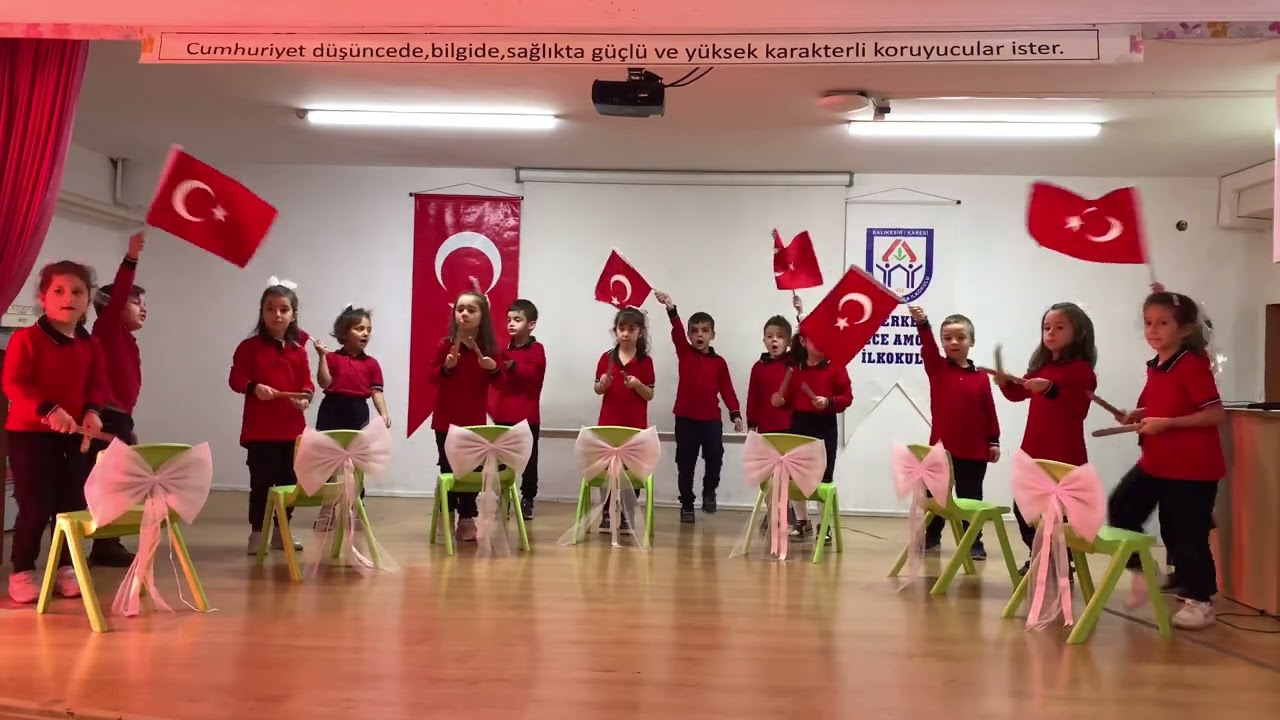 Parla/ 29 Ekim gösterisi / Okulöncesi