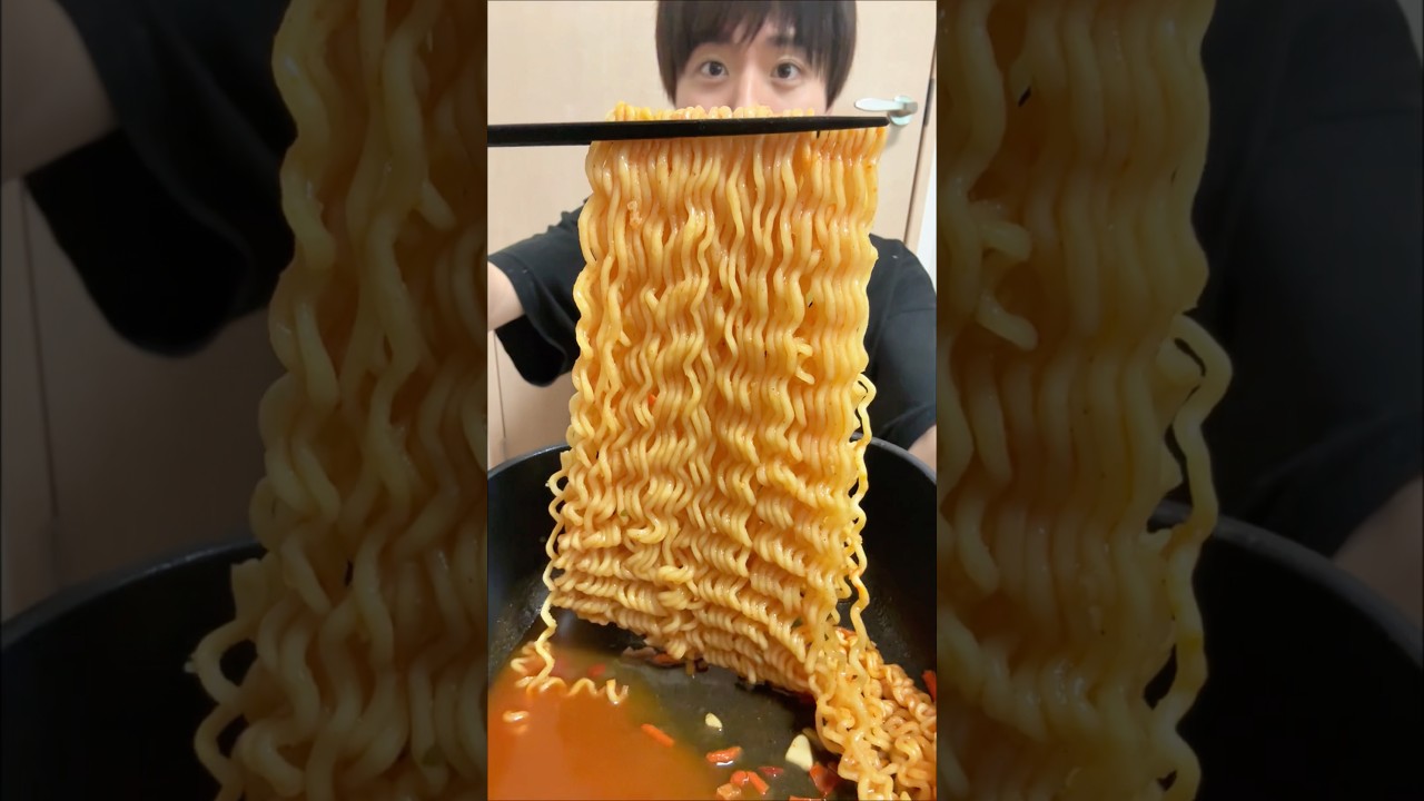 流行ってるラーメン一口チャレンジ❗️ #shorts