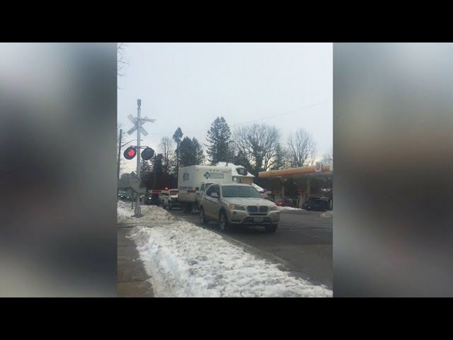 San Pablo Amtrak Crash Scatters Cars, Leaves Passengers Seeking Other  Transport Monday