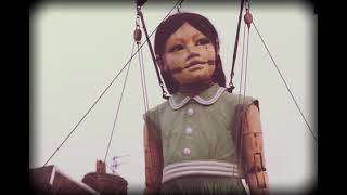 A giant little girl.. a short story,  Royal De Luxe Liverpool Giants spectacular