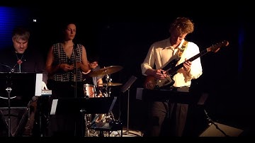 Wanja Slavin - libelle " feat. Zuza Jasinska "DEEP END"  Live at Kollektiv Nights 2025