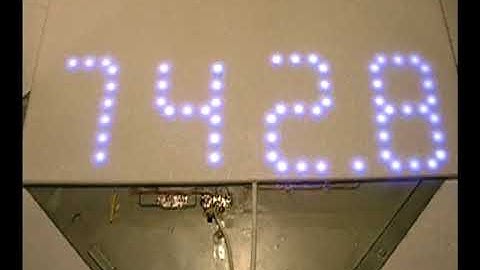 Заставка и дефолт. Большие плавные часы Arduino & WS2812 flowing clock