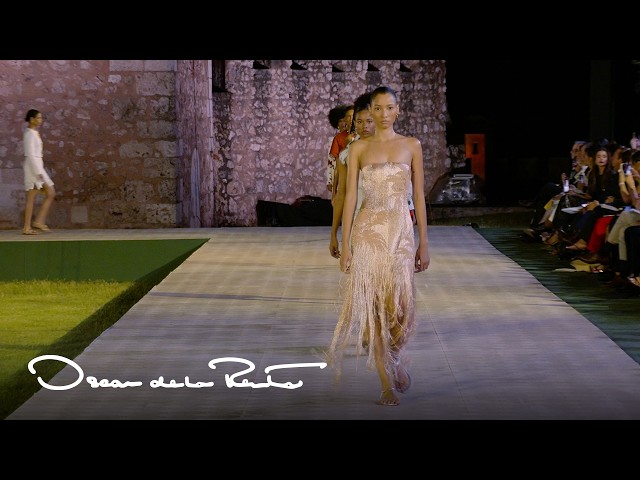 Desfile Oscar de la Renta Pre-Fall 2026