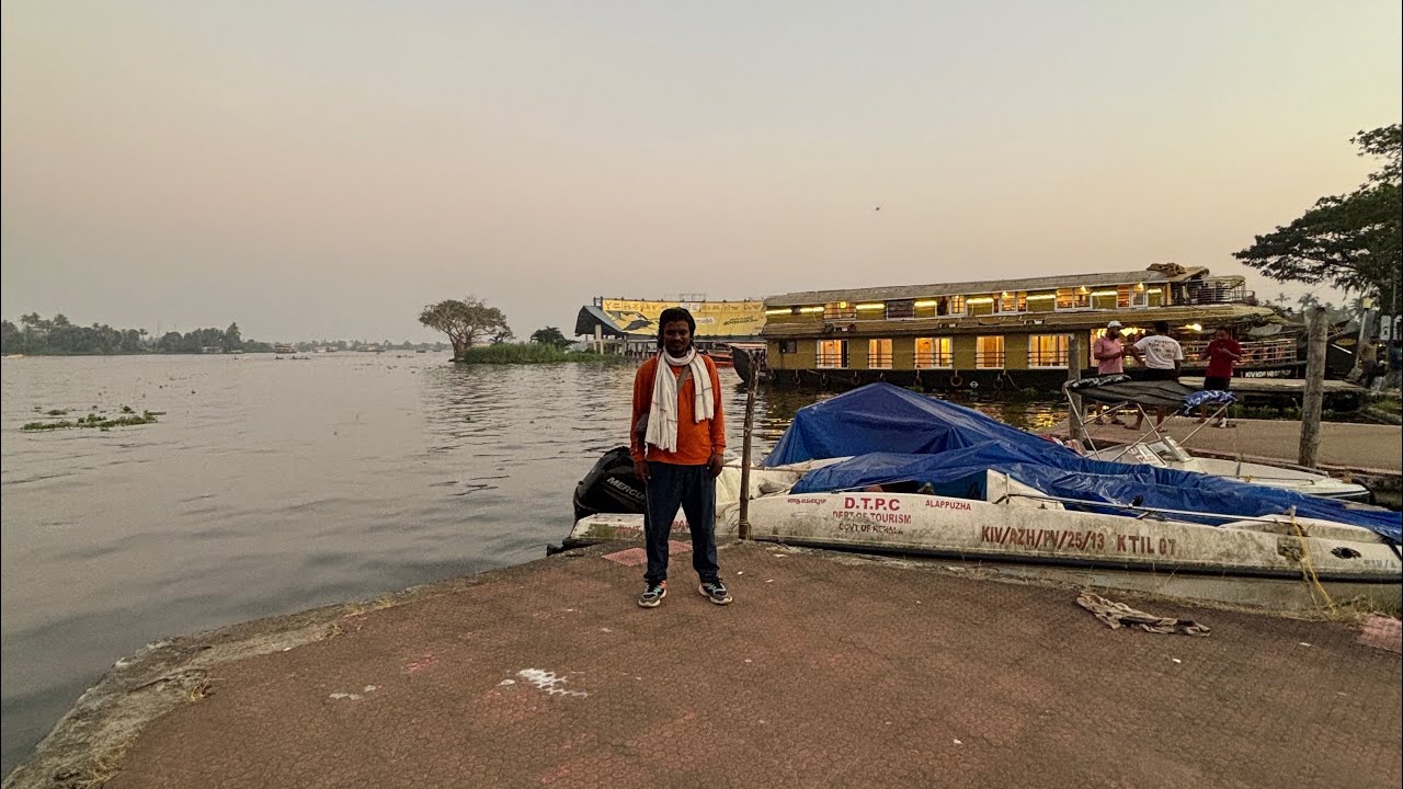 एक रात्रि House boat ⛴️ में (Alleppey, Kerala) @smyatri 