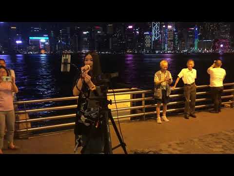 甜蜜蜜+聽海「逢星期三晚上十點加開尖沙咀維港海景兩小時音樂會」（2018-05-16）實力唱作音樂人彭梓嘉歌唱導師