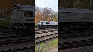 CLASS 66 von RheinCargo mit Kesselwagenzug ( Grüße zurück )