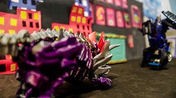Transformers Age of Extinction : Drift vs Dinobots Part 1(Official Stop Motion)