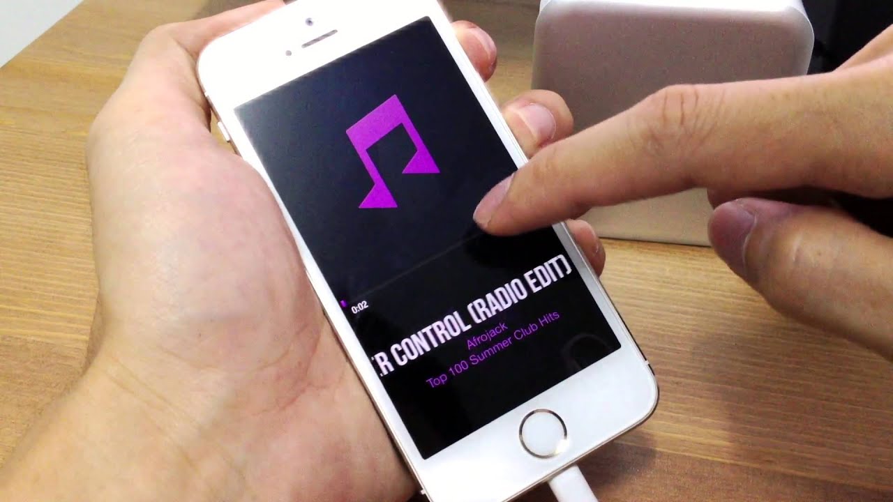 Review CarTunes Music Player for iPhone